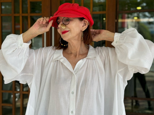 Voluminous oversized white cotton shirt