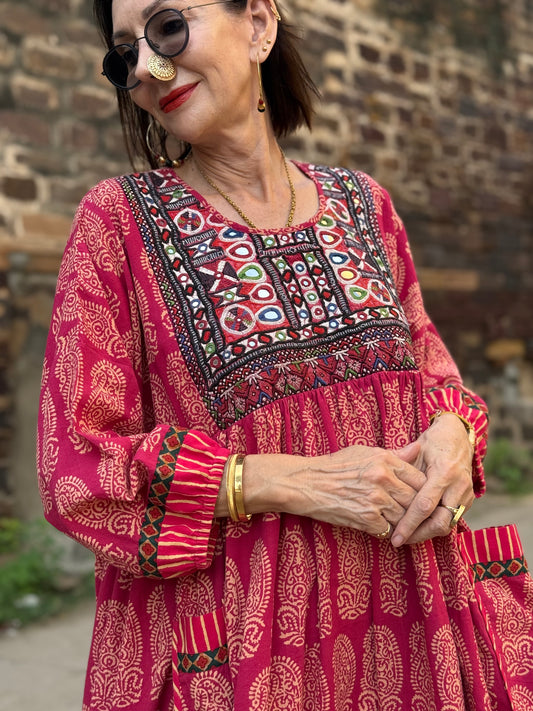 Reserved for Lynette. Vibrant paisley pink tunic with Kutch embroidery sparkle