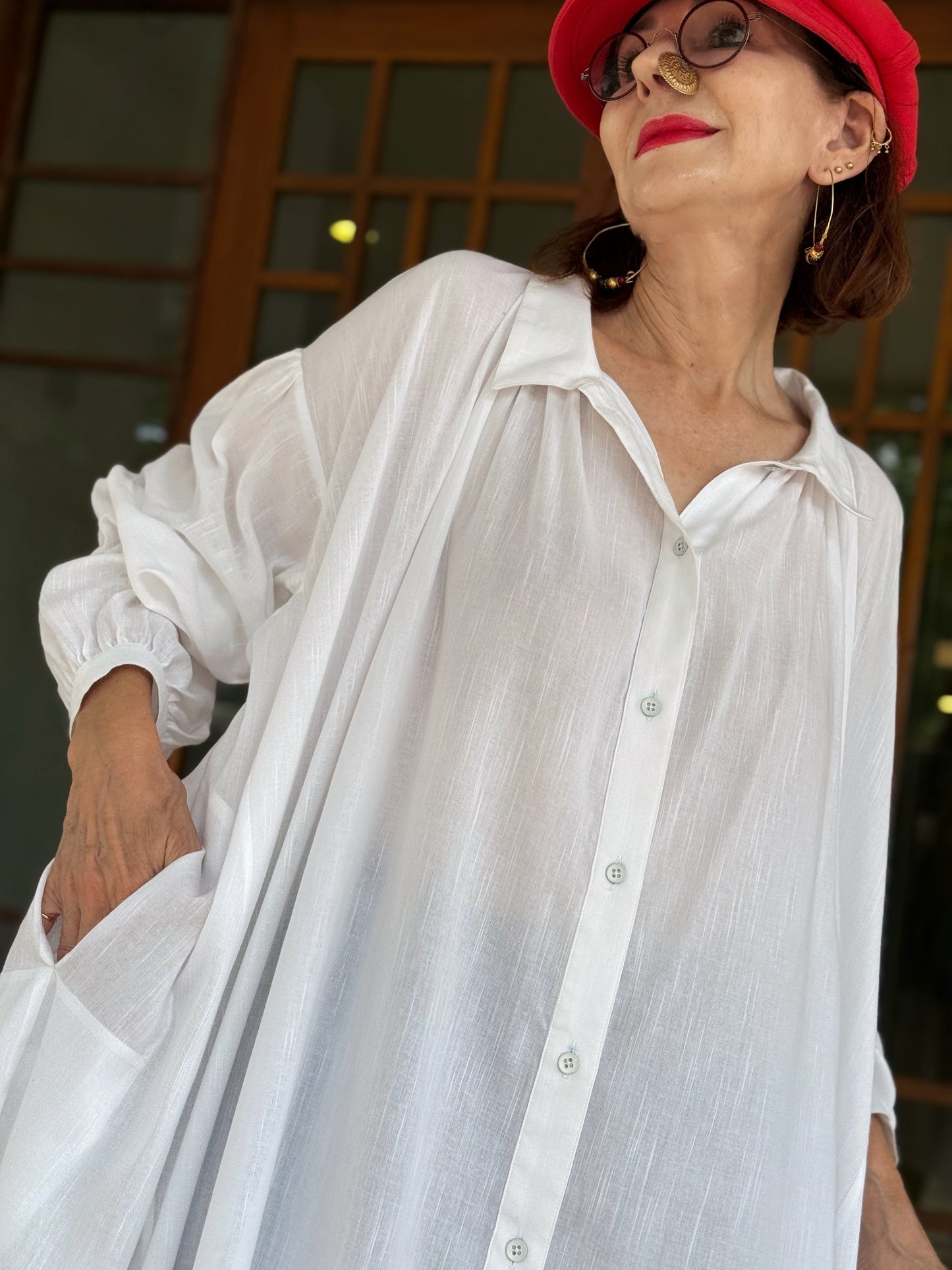 Voluminous oversized white cotton shirt