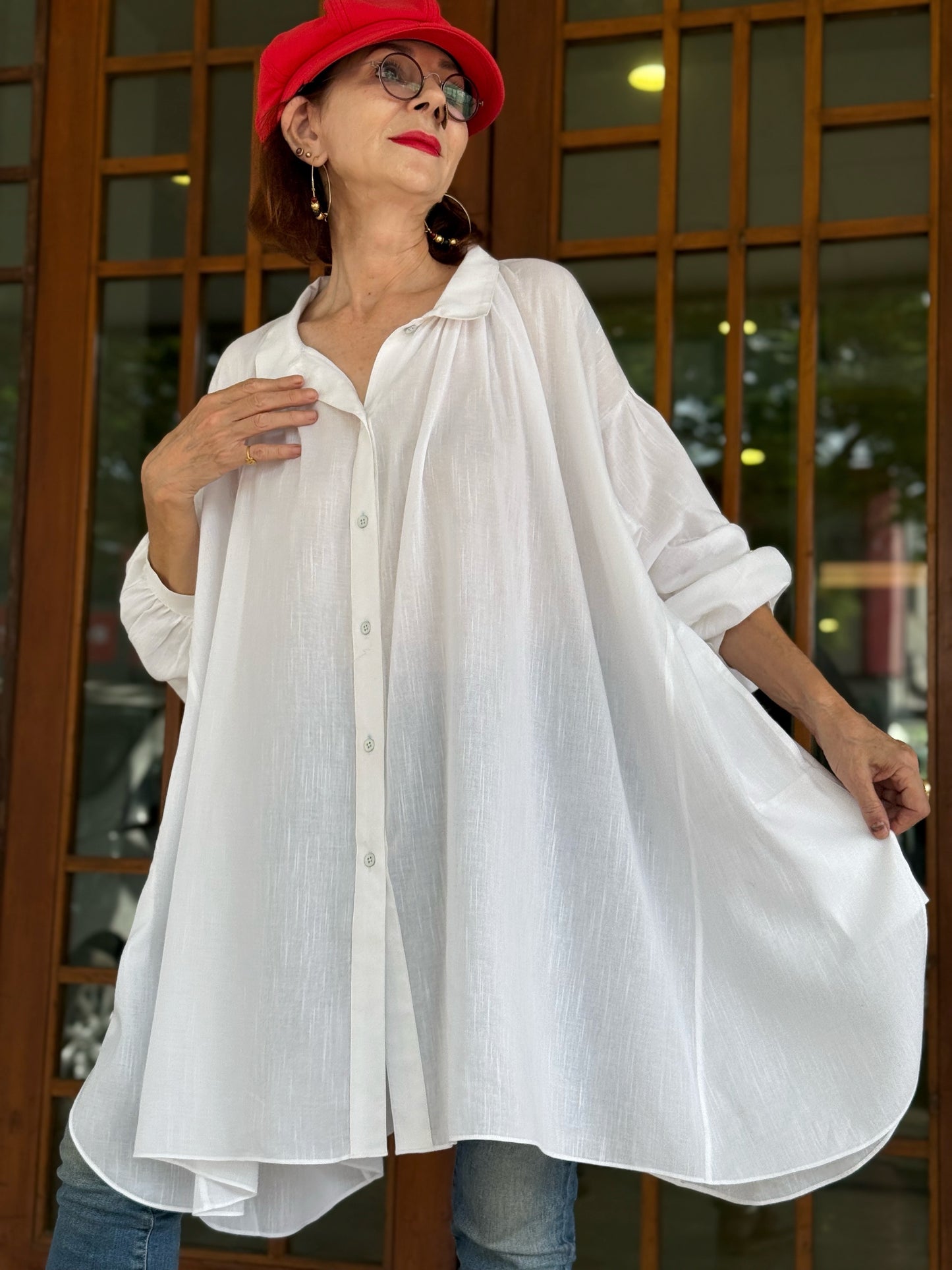 Voluminous oversized white cotton shirt