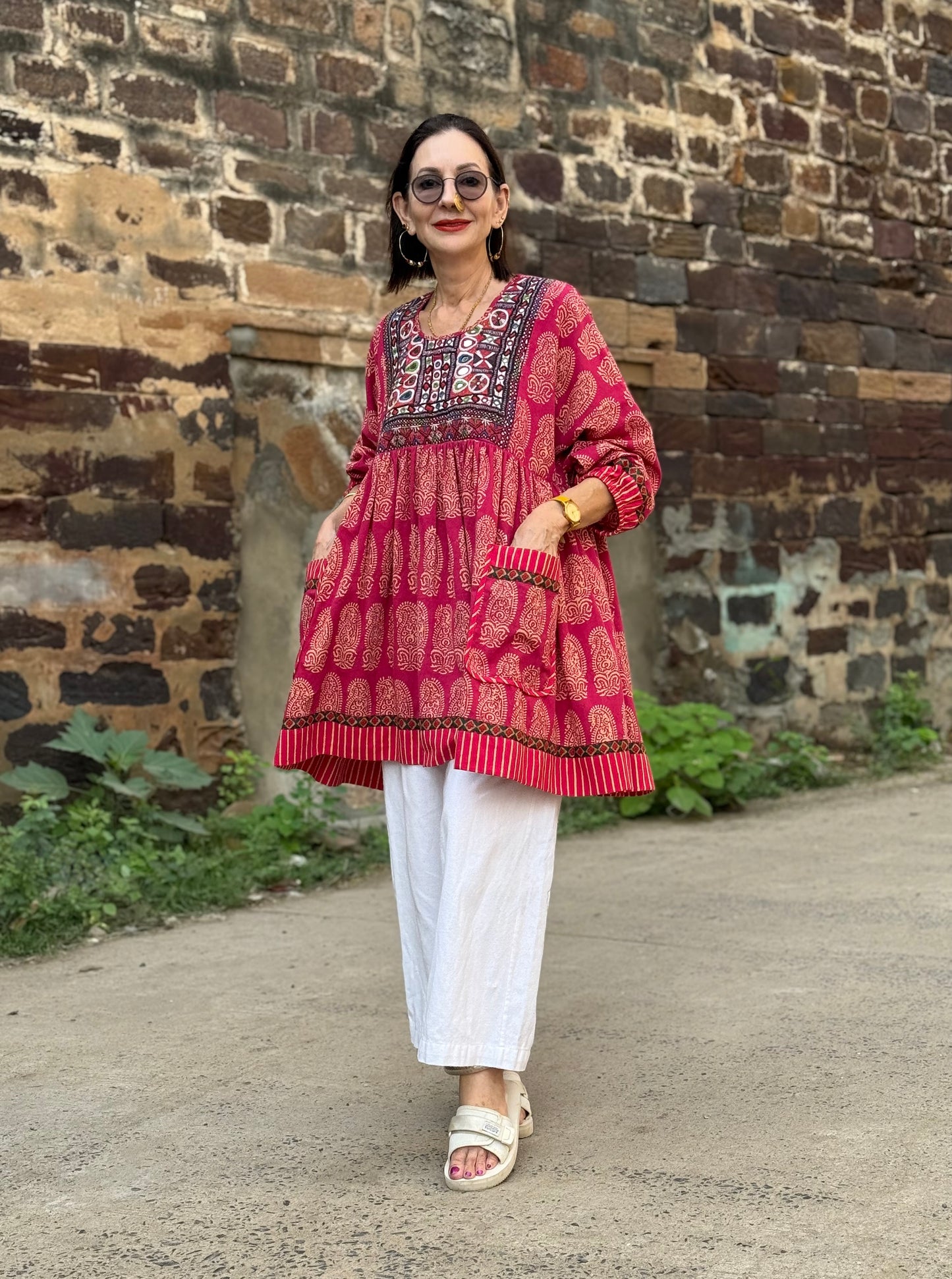 Reserved for Lynette. Vibrant paisley pink tunic with Kutch embroidery sparkle