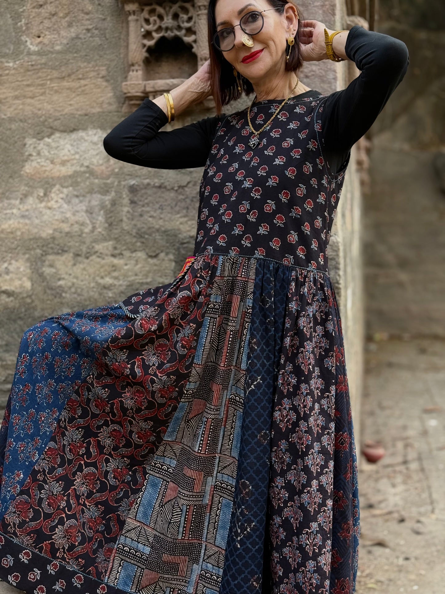 Sleeveless jumper dress with Kutch hand embroidery on the pocket