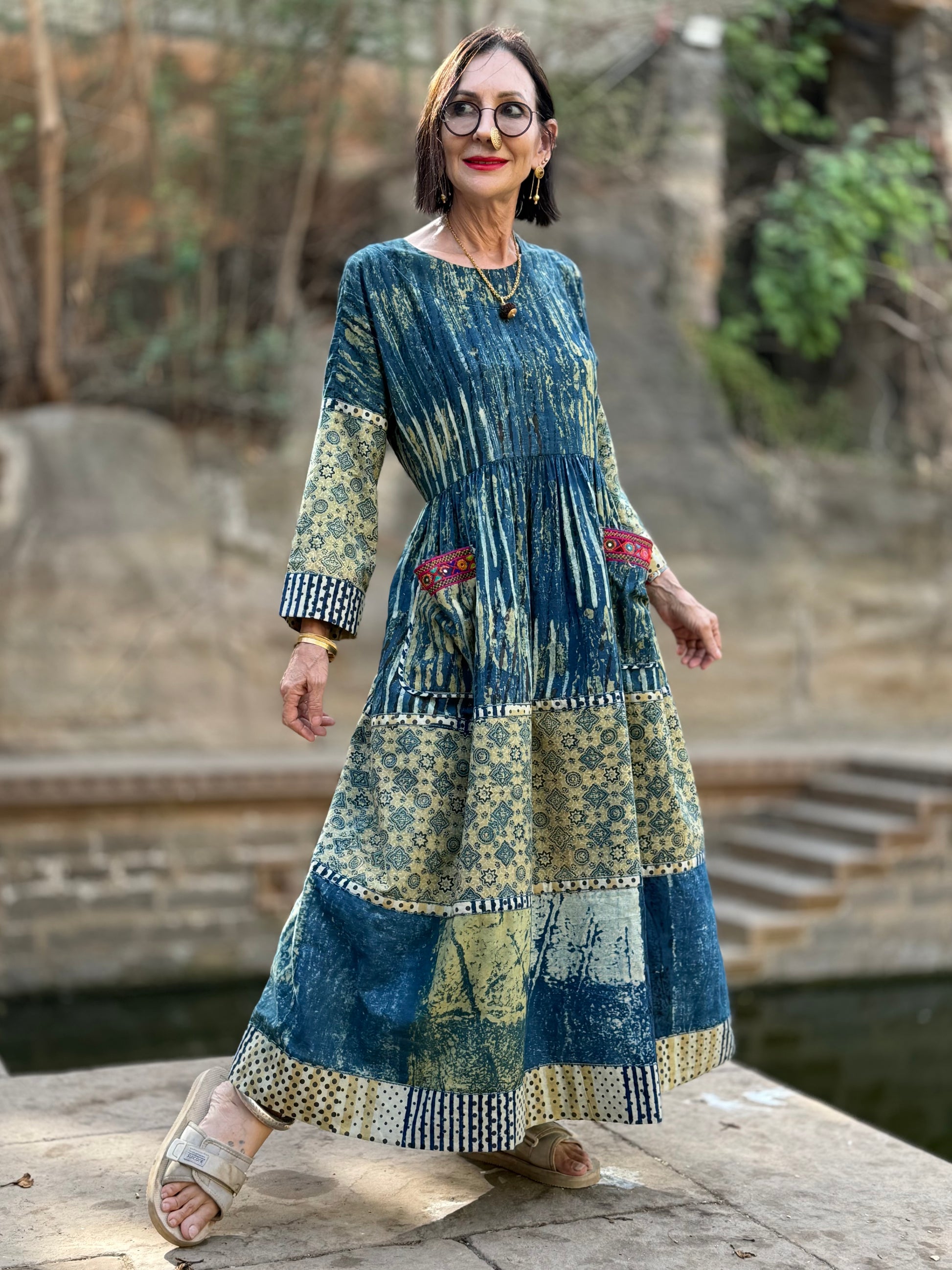 Arty cotton dress in hand printed indigo XL