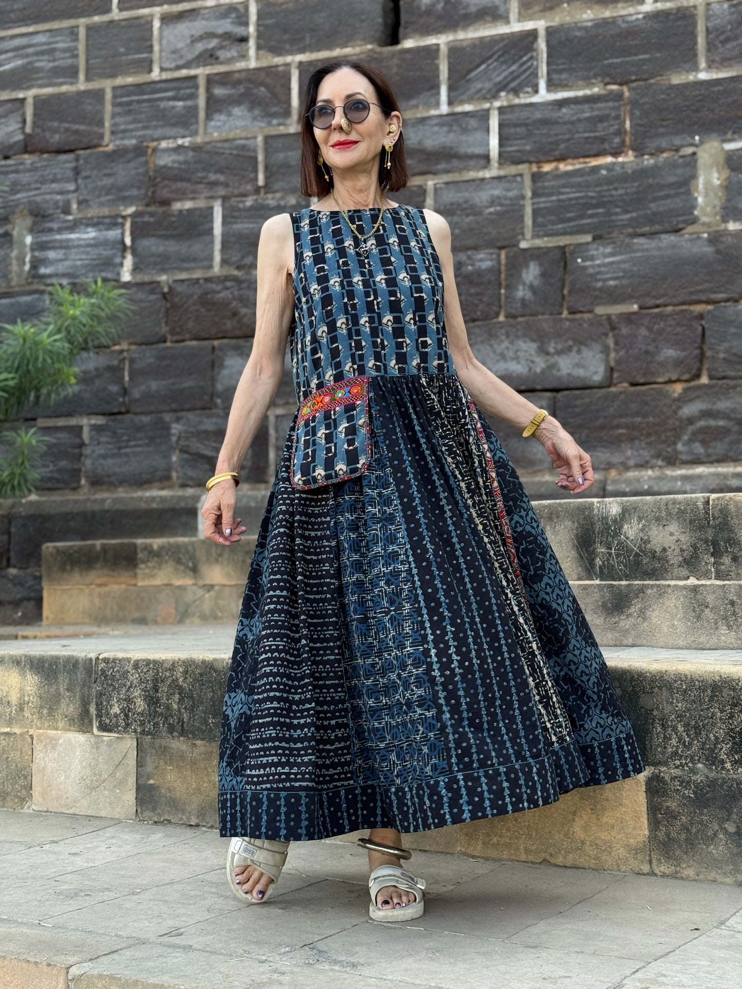 Sleeveless dress in indigo Ajrakh