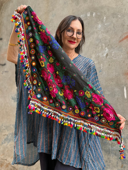 Embroidered Kutchi scarf