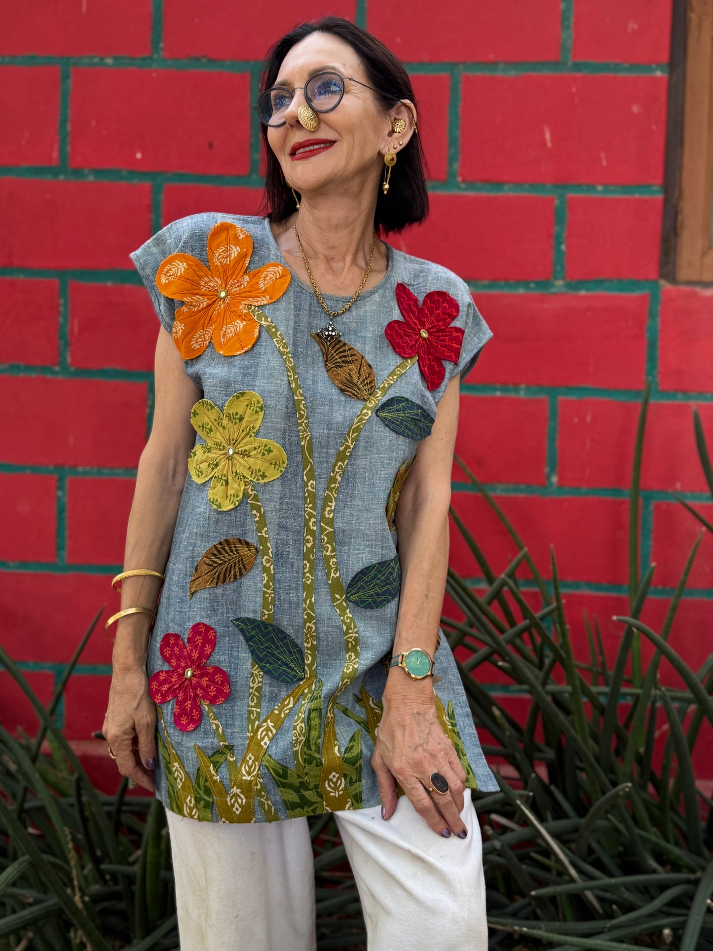 Handloom Kurta with Applique Flowers