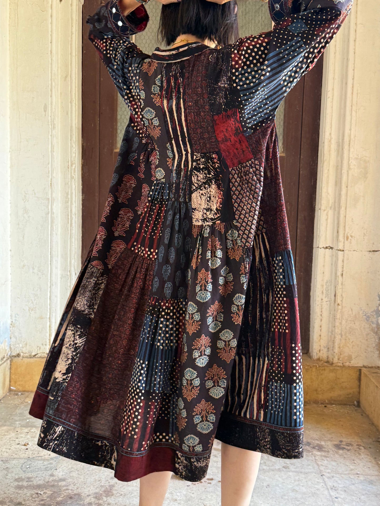 Chic Boho Trapeze Dress with mirror embroidery